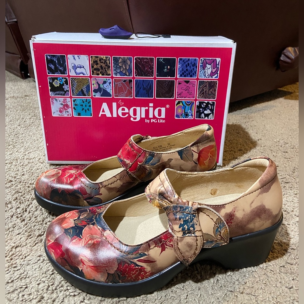 Alegria Ella Leather Women SZ 36 (6-6.5) Mary Jane Comfort Wedge Western Romance